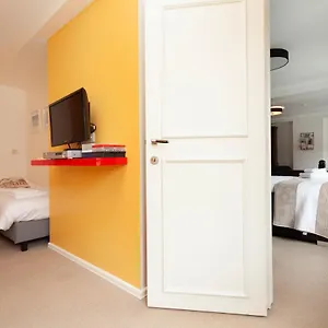 Boutique The Townhouse Brujas