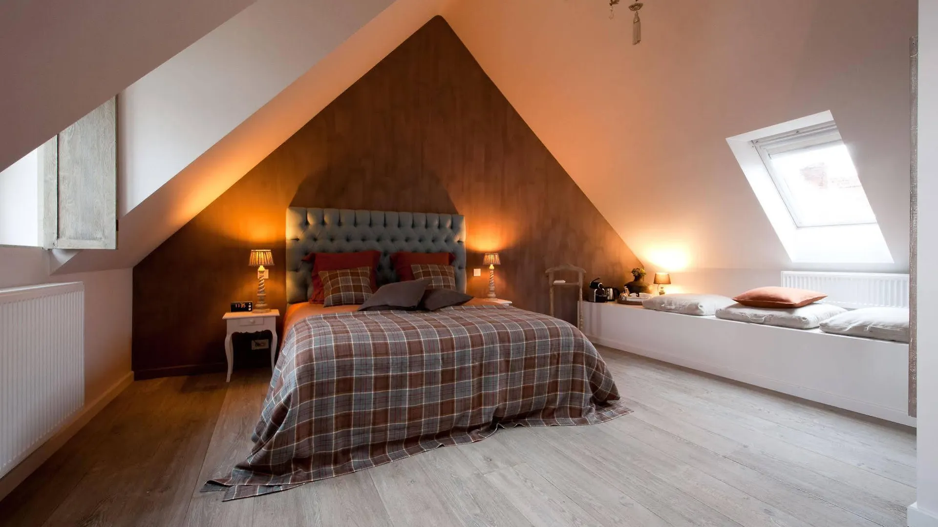 Alojamento de Acomodação e Pequeno-almoço B'Guest Sleep & Retreat Acomodação com café da manhã Bruges