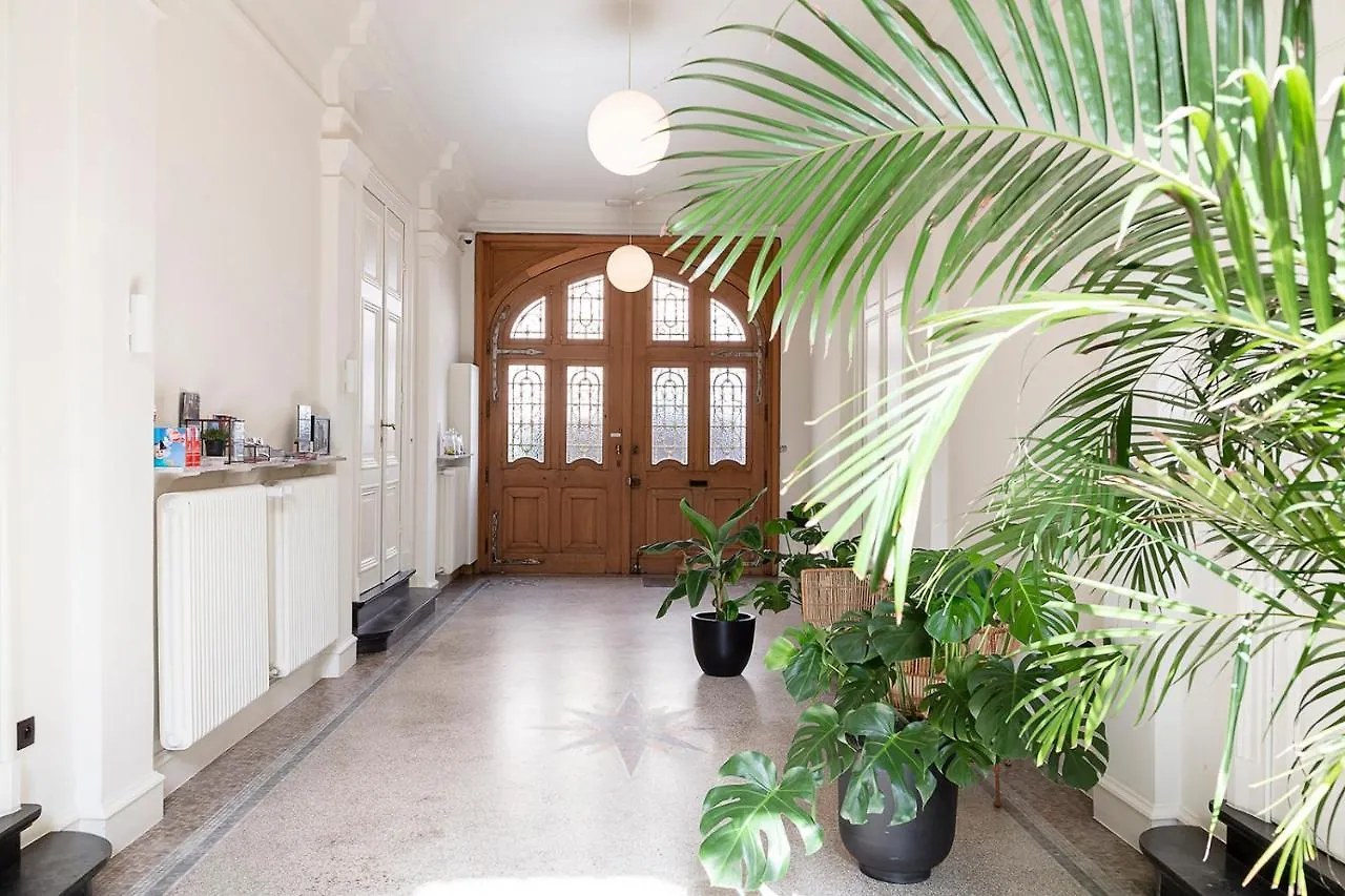 Bed & Breakfast Bed and Breakfast B'Guest Sleep & Retreat Bruggy