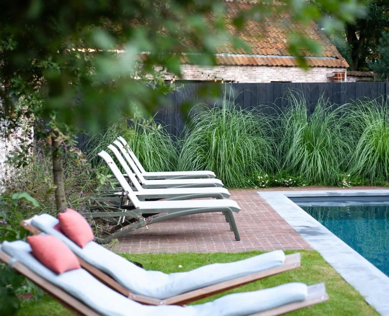 Bed and Breakfast B'Guest Sleep & Retreat Bruggy 4*,  Belgie